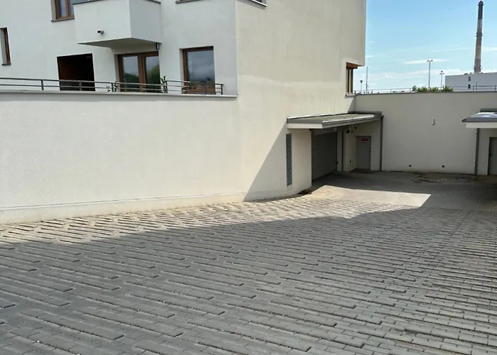 Kaszmir * كوزتسالين